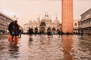 Les pieds dans l’eau